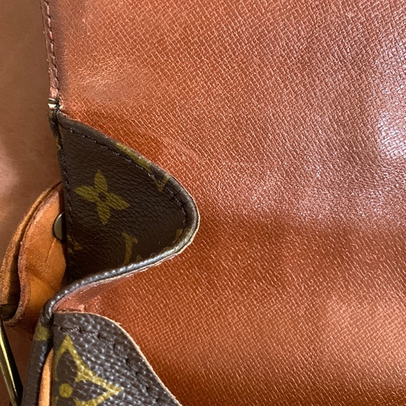 💎LUXURY SALE💎Authentic Louis Vuitton Cartouchiere GM💎 - Picture 9 of 11